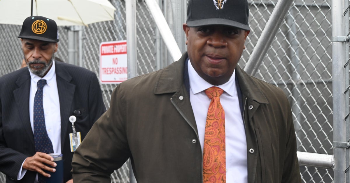 U.S. Attorney Withdraws Charges Against Newark Mayor Ras Baraka, Indicts Rep. LaMonica McIver Over ICE Protest