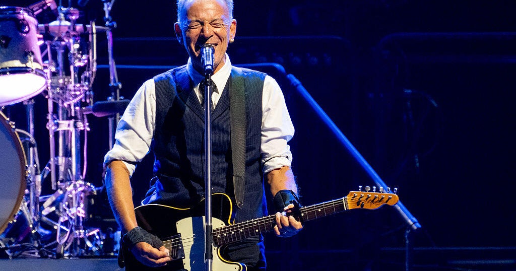 Bruce Springsteen labels Trump “treasonous,” prompting the president to retaliate by mocking the rock star’s complexion.