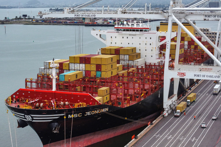 Trump’s Tariff Hike Could Dim July 4th Fireworks: Industry Sounds the Alarm